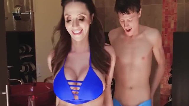 Horny milf took advantage of the pool cleaner's cock and got cum in her vagina